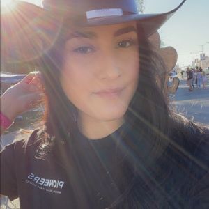 Meet your Posher, Alexa